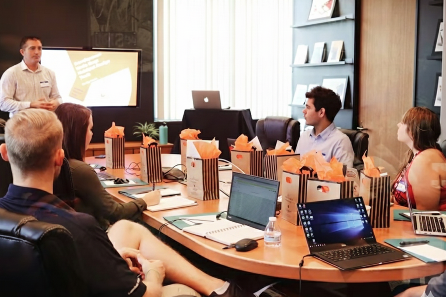 навчання вашої команди за індивідуальною програмою від chisto69.academy